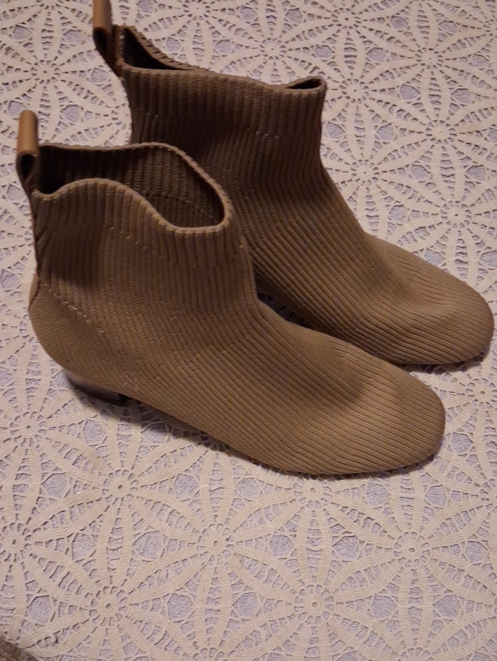 Everlane Ribbed Knit Ankle Booties in Taupe